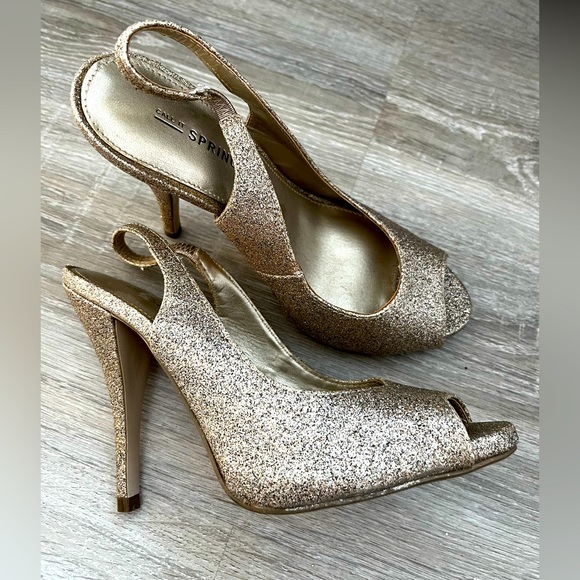 4” gold sparkle heels. Never worn. - Picture 1 of 3